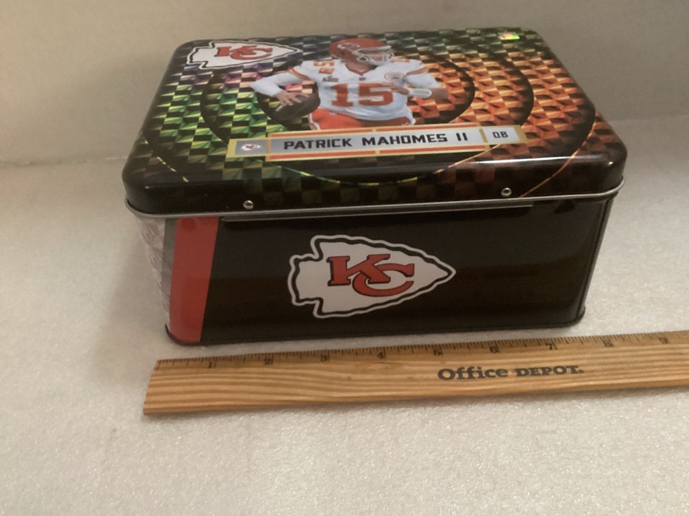 PATRICK MAHOMES METAL LUNCH BOX