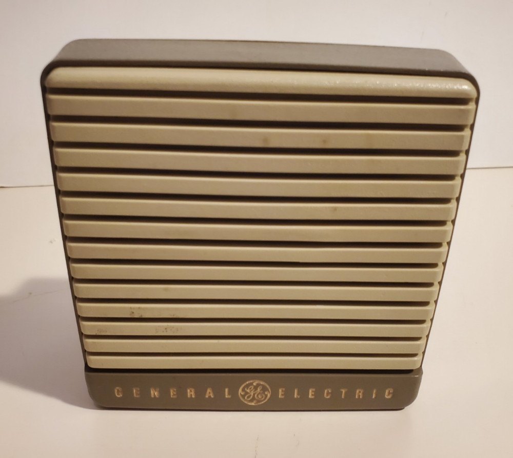 VINTAGE GENERAL ELECTRIC GE SINGLE EXTERNAL WIRED SPEAKER UNTESTED AS-IS