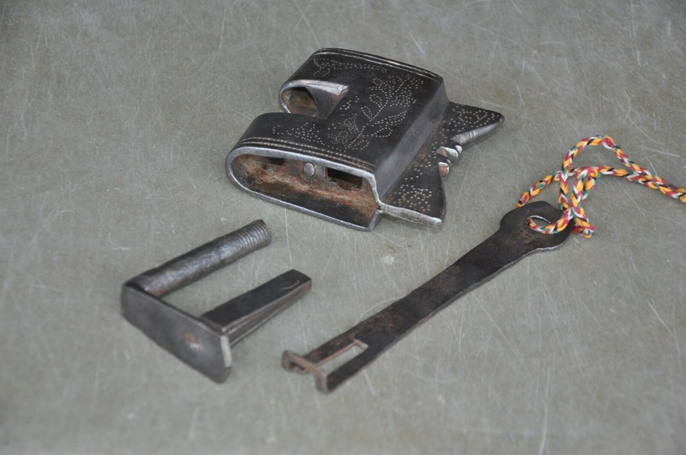 Vintage Iron Handcrafted Solid Inlay Engraved Unique Shape Strip System Padlock