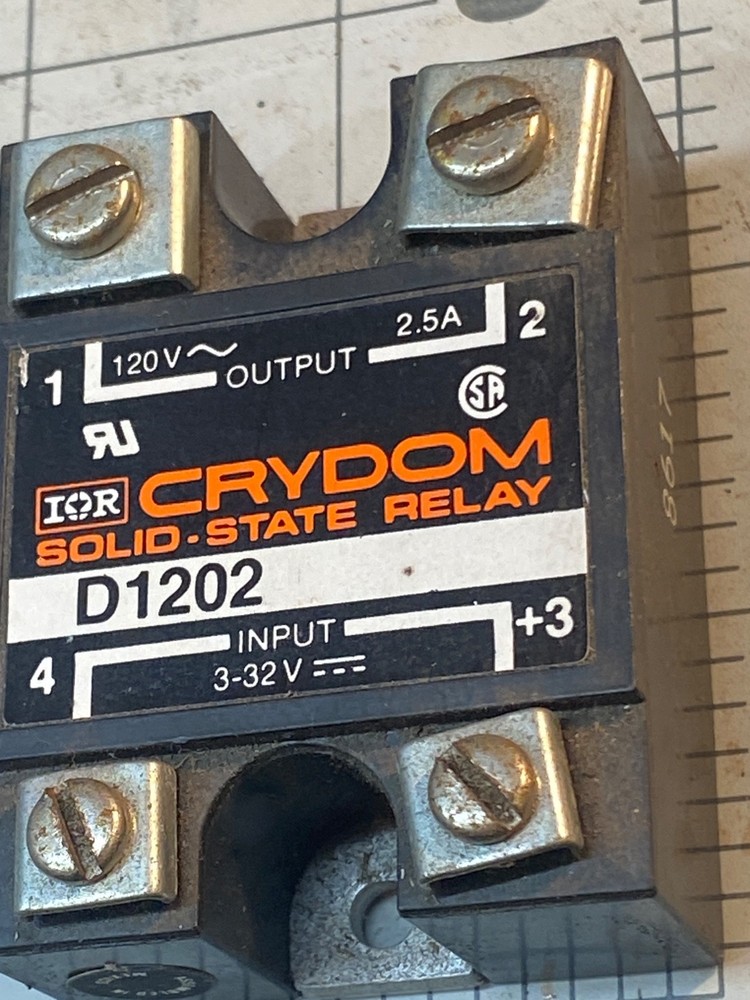 One Solid State Relay CRYDOM #  D1202