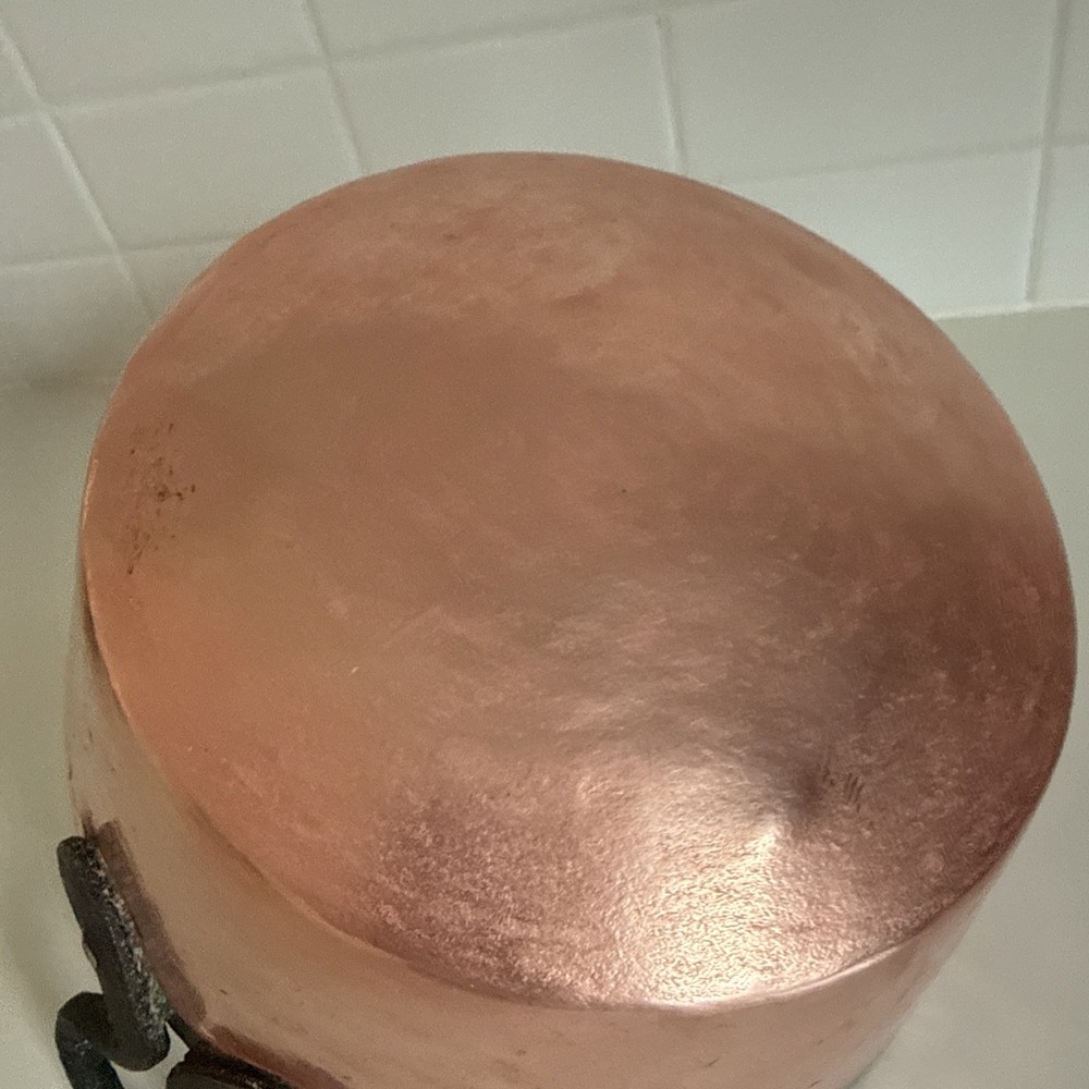 Rustic Hand Crafted Hammered Copper Pot with Riveted Handles 10.5 diameter
