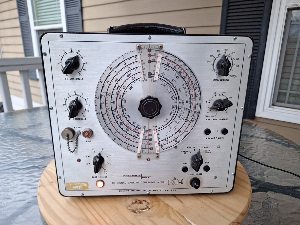 Vintage PRECISION PACO E-200-C RF SIGNAL-MARKING GENERATOR Untested