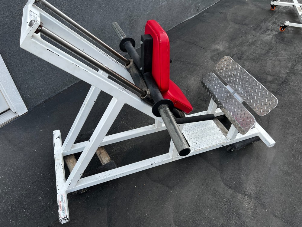 Gibson Seated Calf / Squat