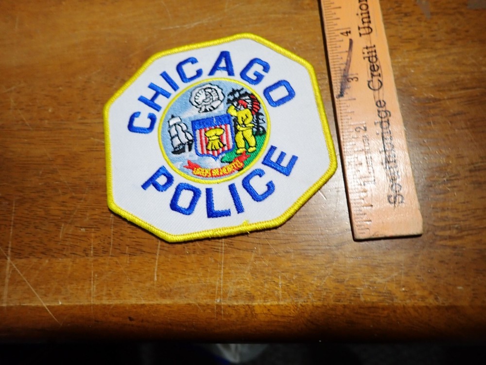CHICAGO  ILLINOIS   OBSOLETE VEST PATCH BX 11 #32
