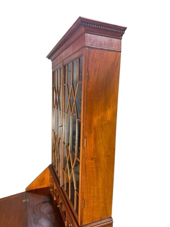 18TH CENT. SOLID MAHOGANY SECRETARY
