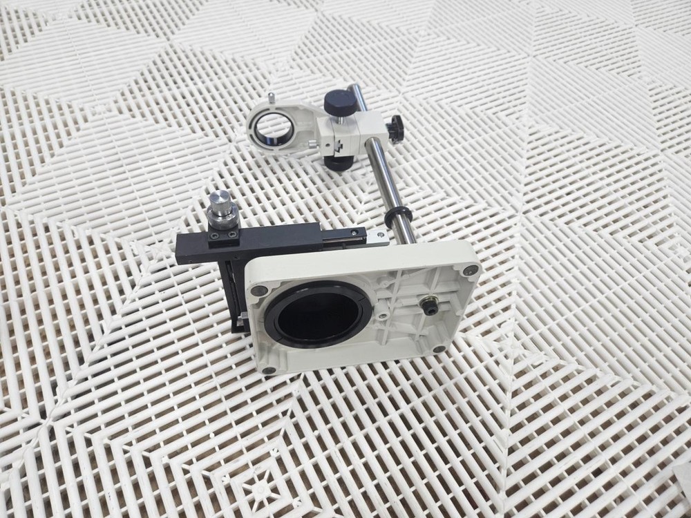 Keyence VH Microscope Stand with X-Y Table