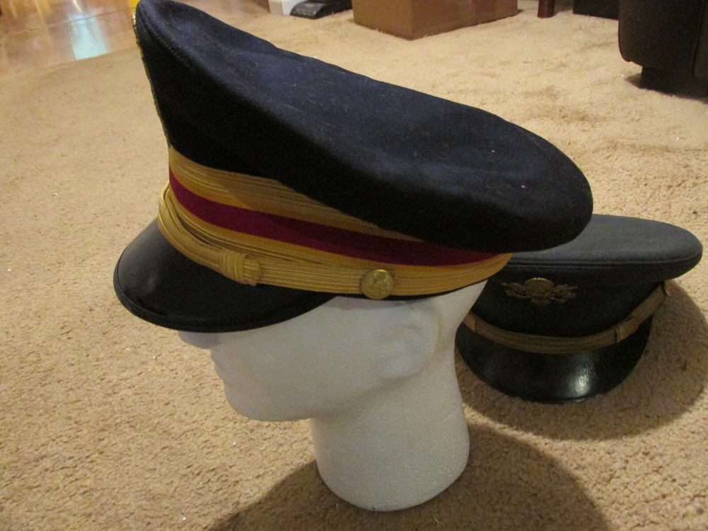 Pair WW2 US army officers visor caps