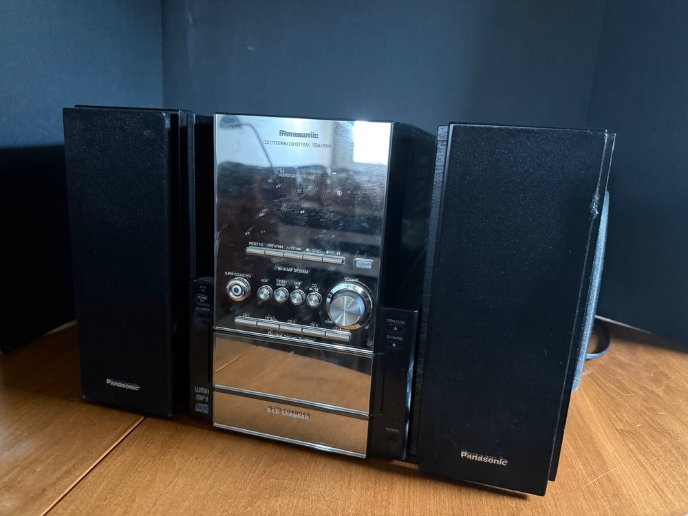 Panasonic CD Stereo System SA-PM47. For Part. Read