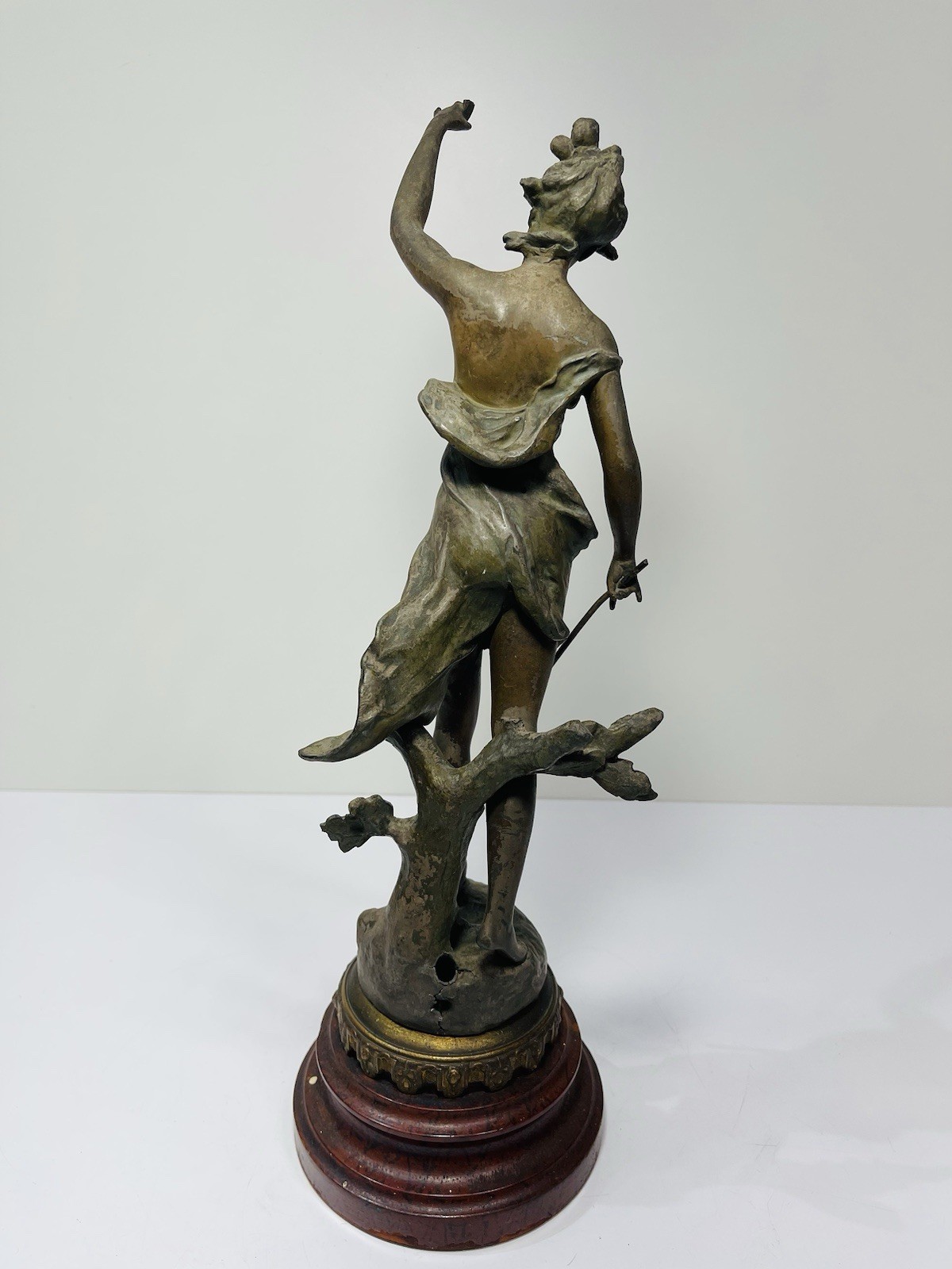 Vintage Par Ferrand Bronzed Spelter Musical dancing Lady Fee Joyeuse