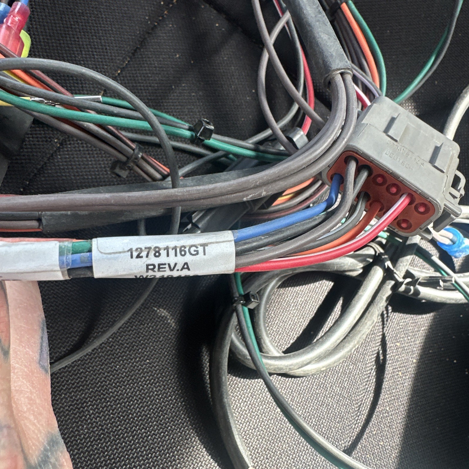 GENIE LIFT PART # 1278116GT - HARNESS, LIFT GUARD CONTACT ALARM, FIELD KIT