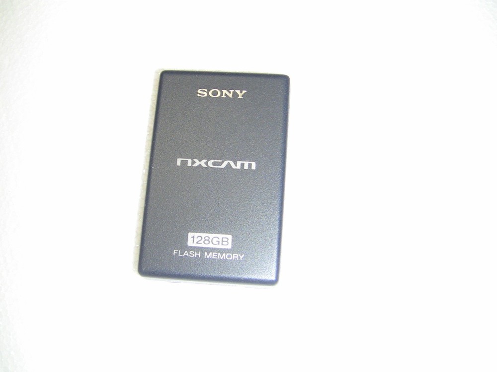 Sony NXCAM 128G Flash Memory with Case