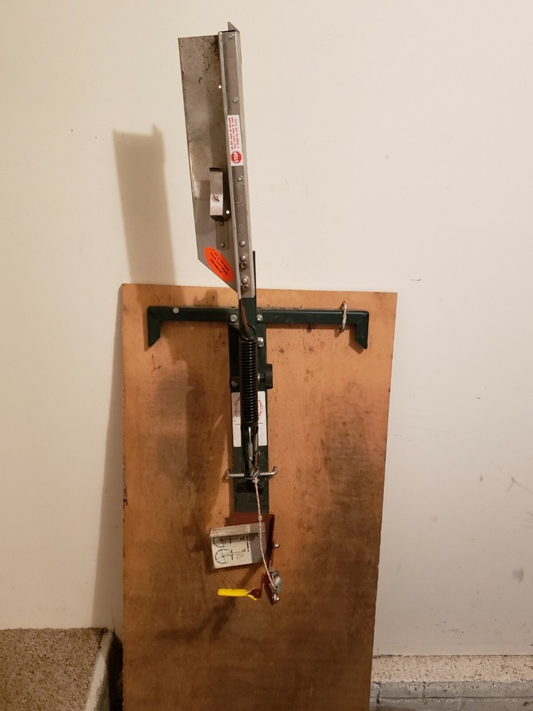 Trius 10201 One Step Trap Great Fun Pick up locally