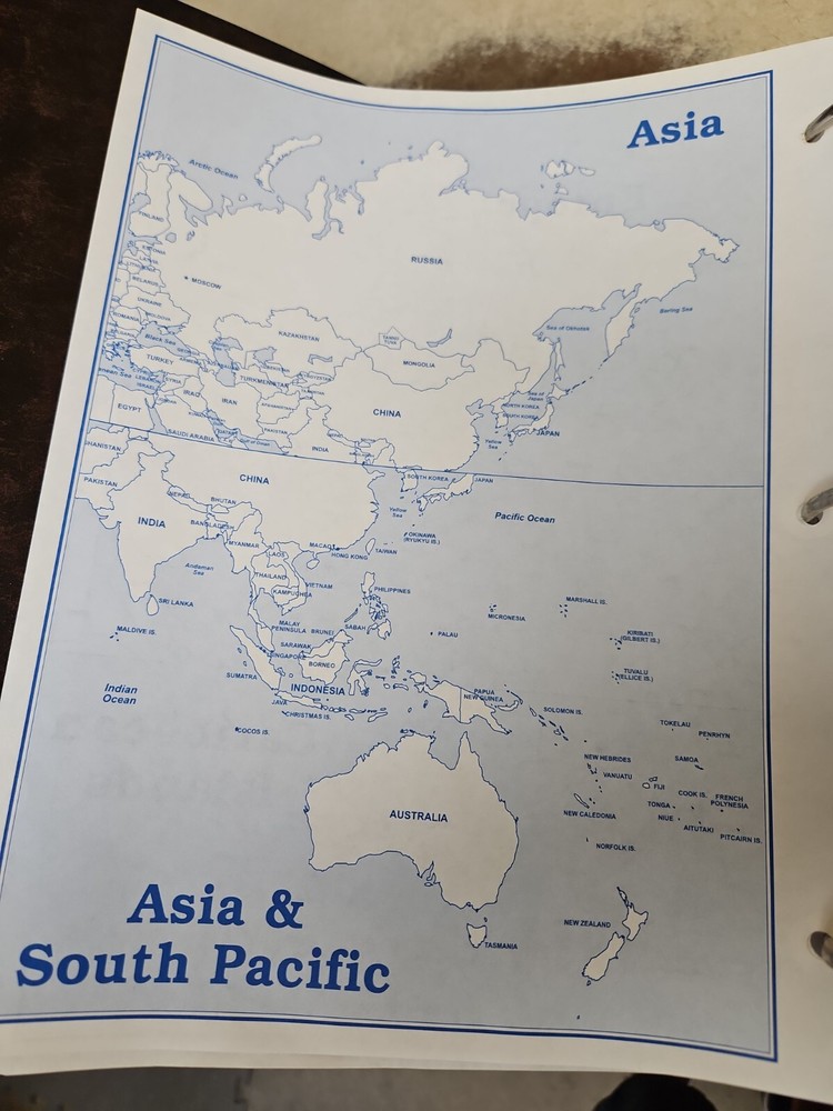 1998 The Kenmore World Album For Stamp Collectors