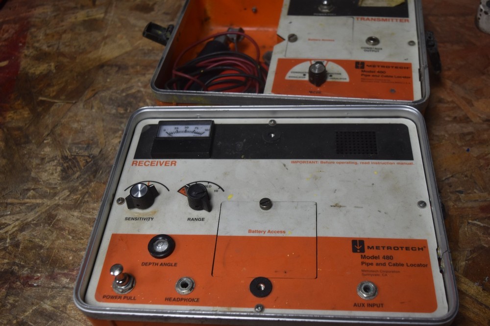 Metrotech 480 RECEIVER & TRANSMITTER PIPE & CABLE LOCATOR