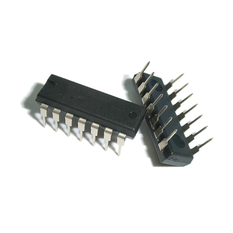 10PCS HD74LS08P DIP14