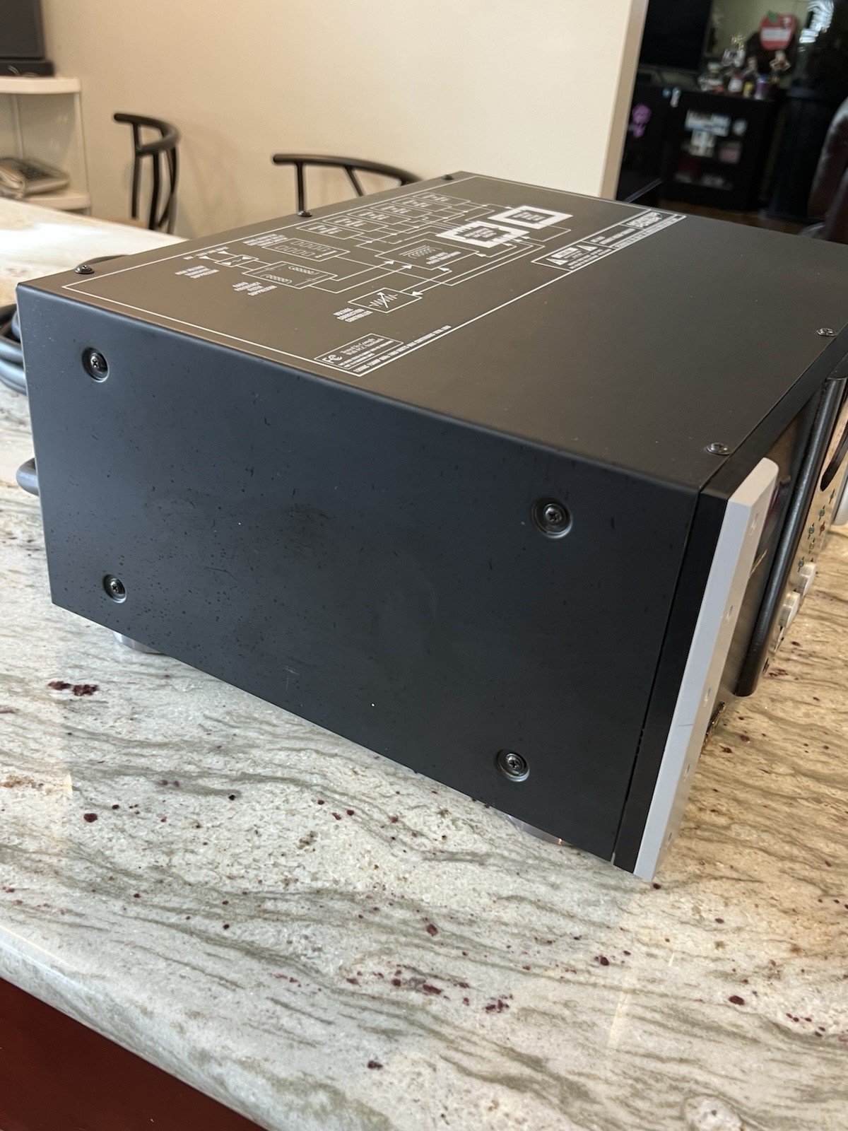 Monster Power AVS 2000 Automatic Voltage Stabilizer Protector. Tested Working.