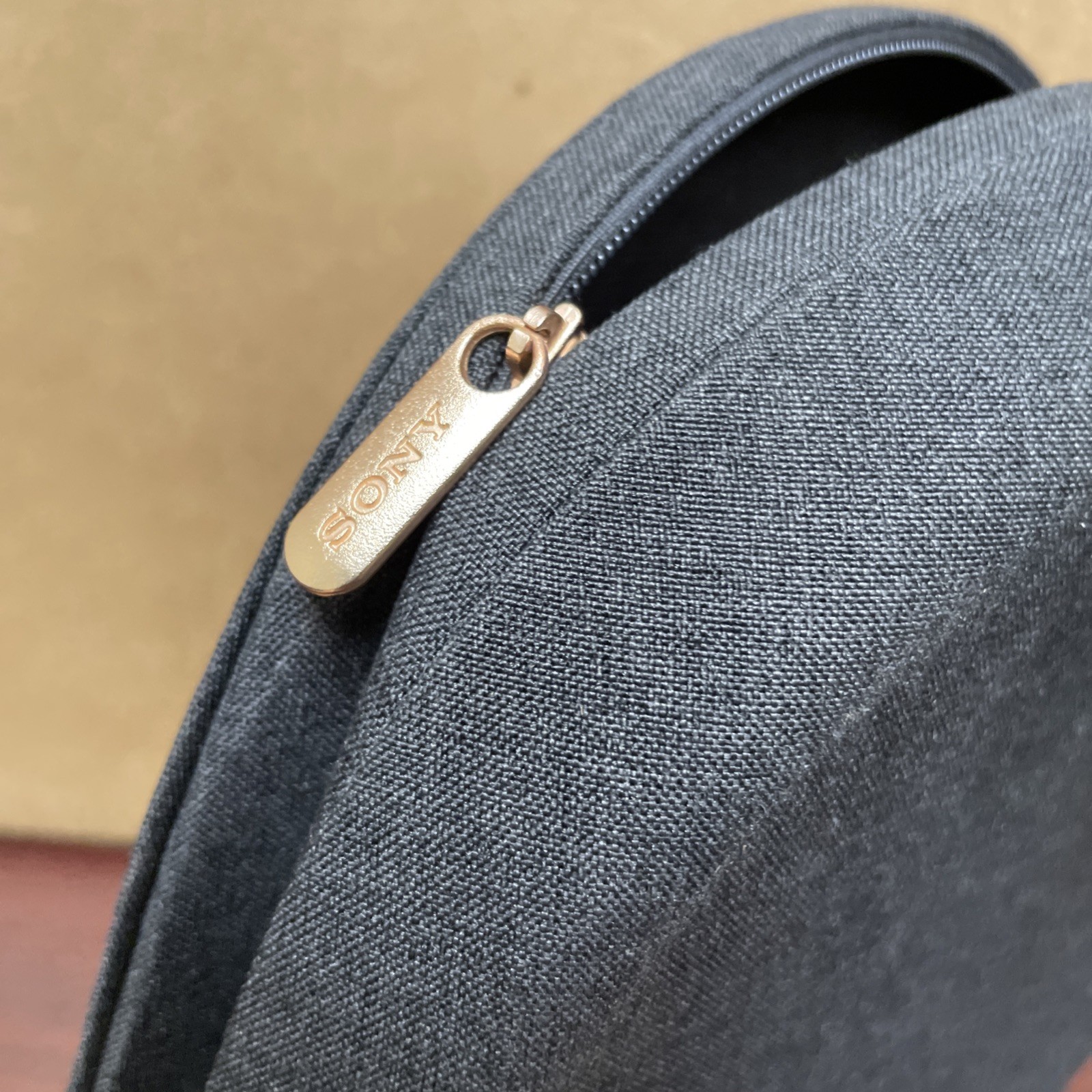 OEM Sony WH-1000XM5 xm2 xm3 xm4 Wireless Headphones Hard Zipper Case Only