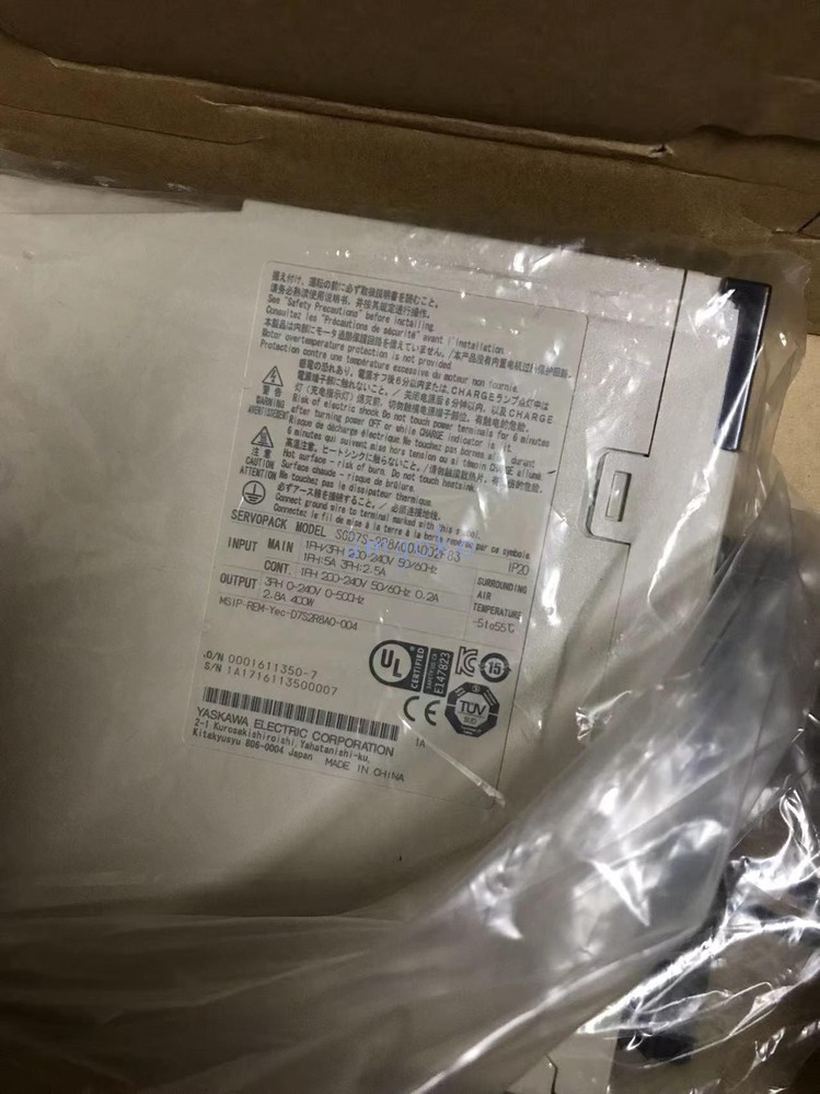 1pc new freeshipping for YASKAWA SGD7S-2R8A00A00F83