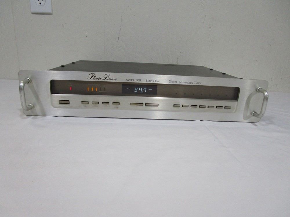 Phase Linear Model 5100 Series Two Digital Synthesized Stereo Tuner ------ Cool!