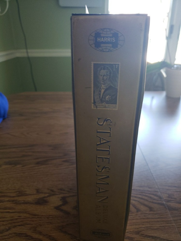 H.E.Harris Statesman Deluxe World Stamp Album with 120 Stamps Holds Up To 30,000