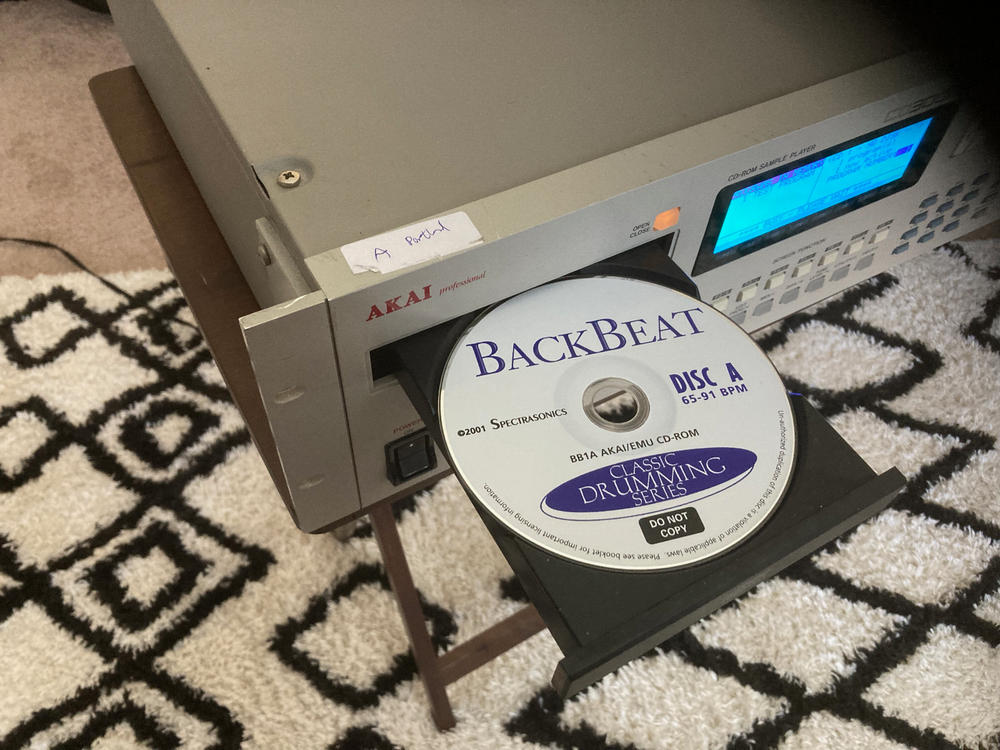 Akai CD3000i Sampler NEW DISPLAY SCSI, WORKING CD