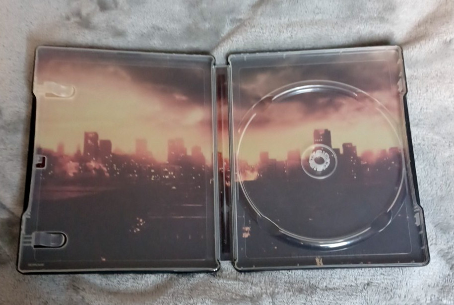 Resident Evil 2 Steelbook No Game Case Only