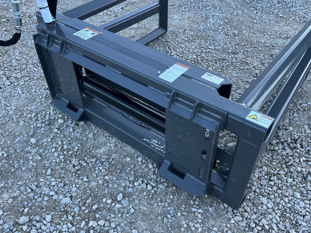 Berlon Bale Handler Grapple Round & Square Bale Fits Skid Steer Tractor Loader
