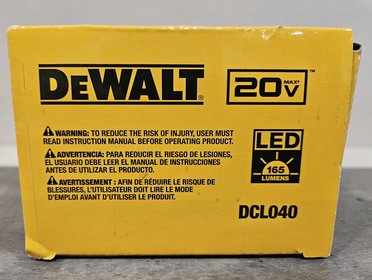 NIB DeWALT 20-Volt Max Lithium-Ion LED Pivoting Work Light Flashlight DCL040