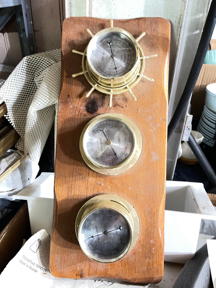 Weather Station  with Barometer, Thermometer, Hygrometer