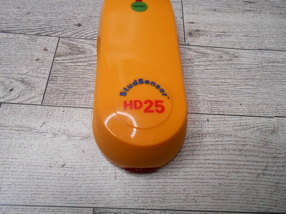 Zircon StudSensor HD25 Stud Finder With Spot light Pointer