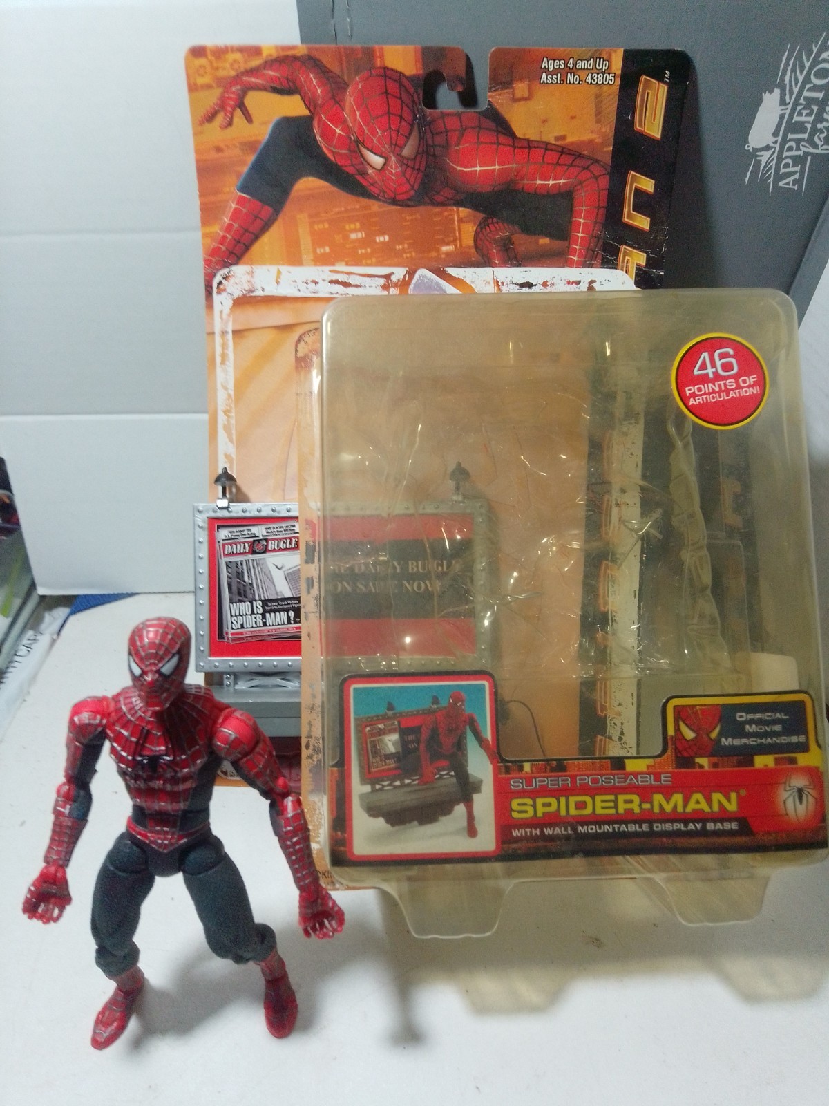 MARVEL Toybiz Spider-Man Movie Super Poseable Spiderman w/ Wall Base - OPEN Pckg