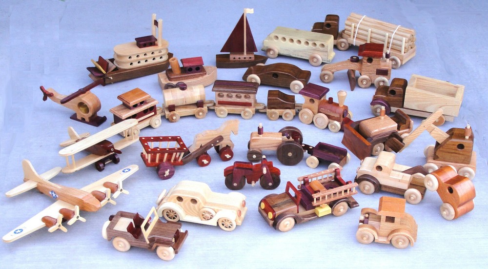 Woodworking plans to build a youngsters first toy. Patterns for everything shown