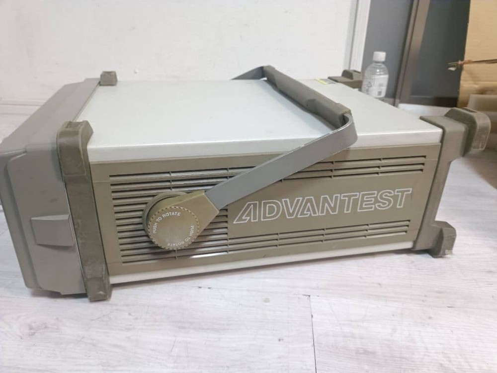 Imperfect - Advantest R3365A Spectrum Analyzer