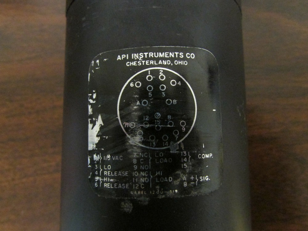 API Instruments Model 303-K Shielded Meter 0 - ATM Microns