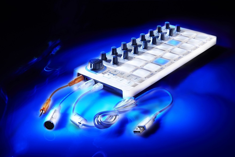 Arturia BeatStep USB/MIDI/CV Controller and Sequencer MultiColored