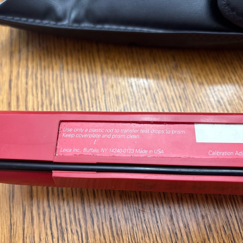 Leica 10441 0-10 Hand Held Refractometer Automatically Temperature Comp.