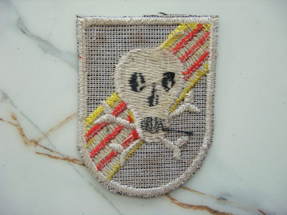 US 5TH SF BRIGHT LIGHT TEAM , VIETNAM WAR BERET PATCH