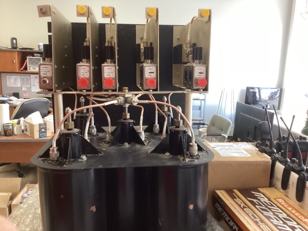 CELLWAVE 5 CHANNEL 450-470 MHZ TRANSMITTER COMBINER