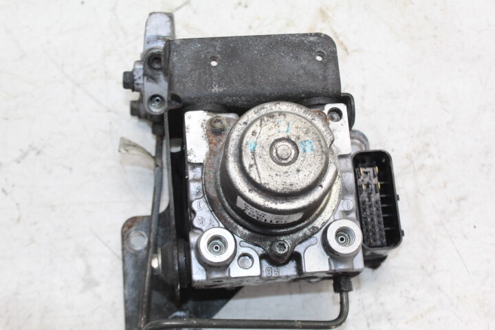 2013 VICTORY VISION TOUR ABS BRAKE PUMP UNIT MODULE