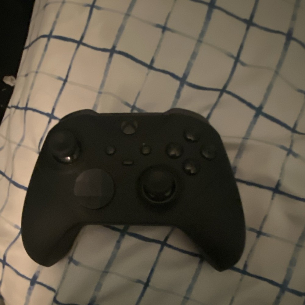 Microsoft Xbox Elite Controller Bundle Carrying Case Charging Dock Thumbsticks