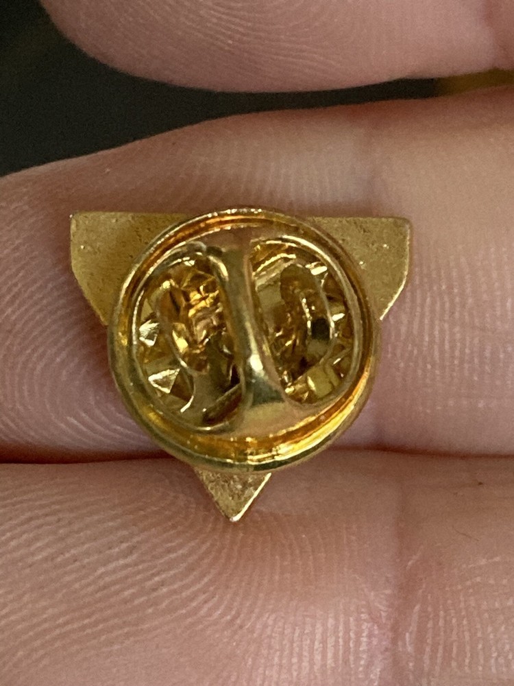 Pathfinder club triangle Lapel Pin EUC K533
