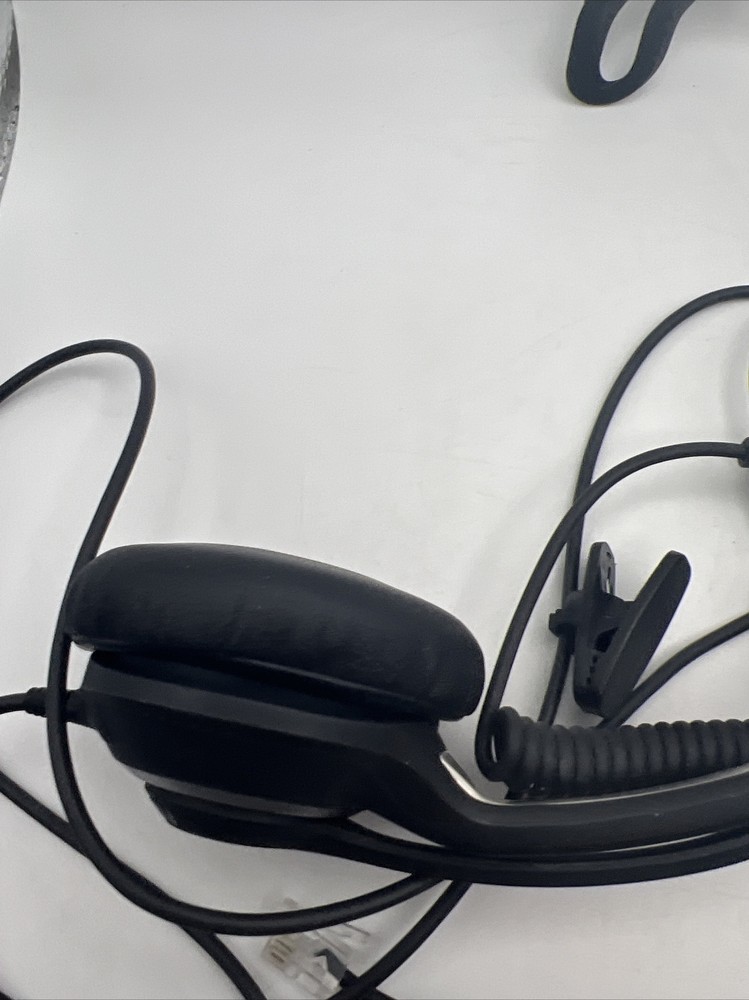 Sennheiser Headset With CAVA31 Connective Cable READ!!!