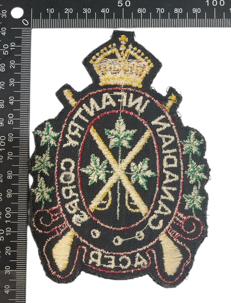 WW2 Canadian Infantry Corps Jacket Crest