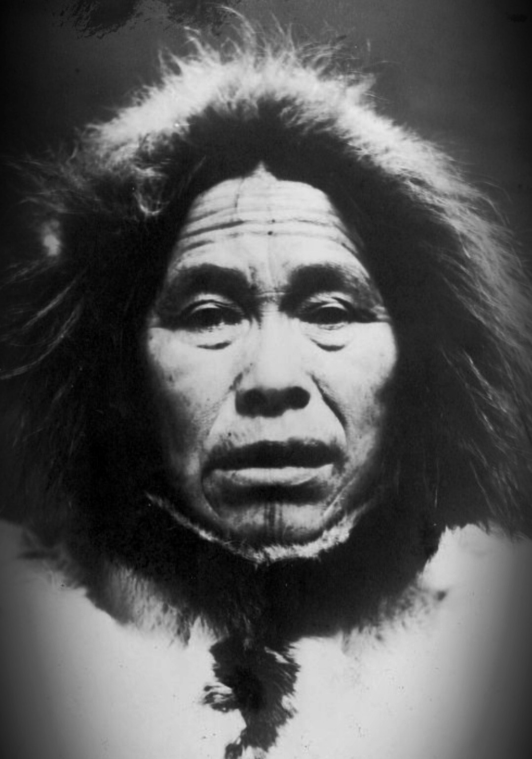 Akaska Native; Inuit / Inupiat, Shaman's Maskette (ancient).