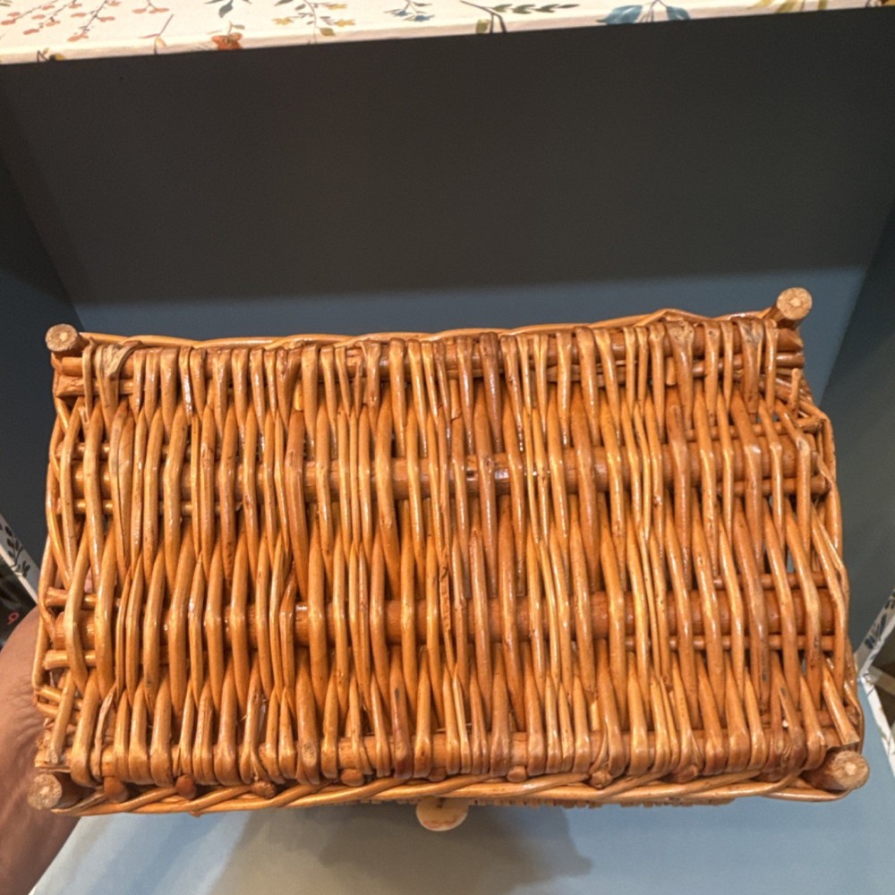 Rectangular Wicker purse Basket Brown Lidded with Handle cherry Décor
