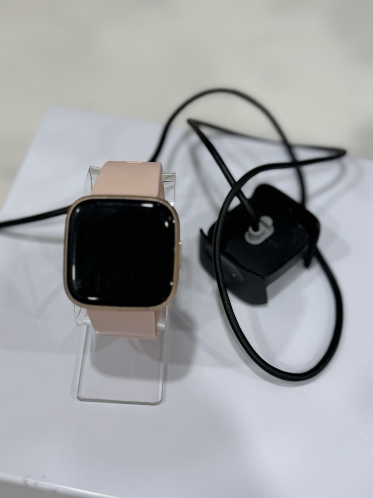 Fitbit Versa 2 Activity Tracker - Petal/Copper Rose