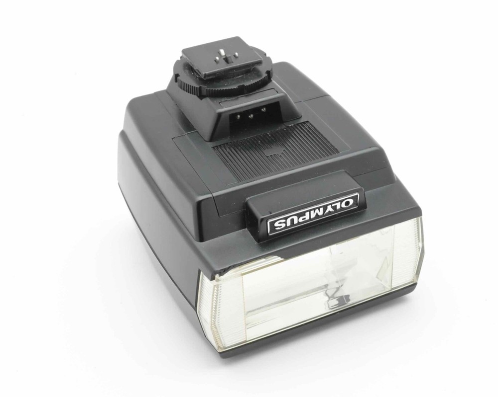 Olympus OM T20 Electronic Flash with Case (#20316)