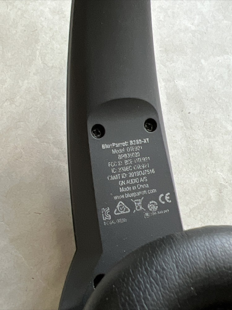 Blue Parrott B350-XT Bluetooth Wireless Noise Cancelling Headset. PREOWNED*