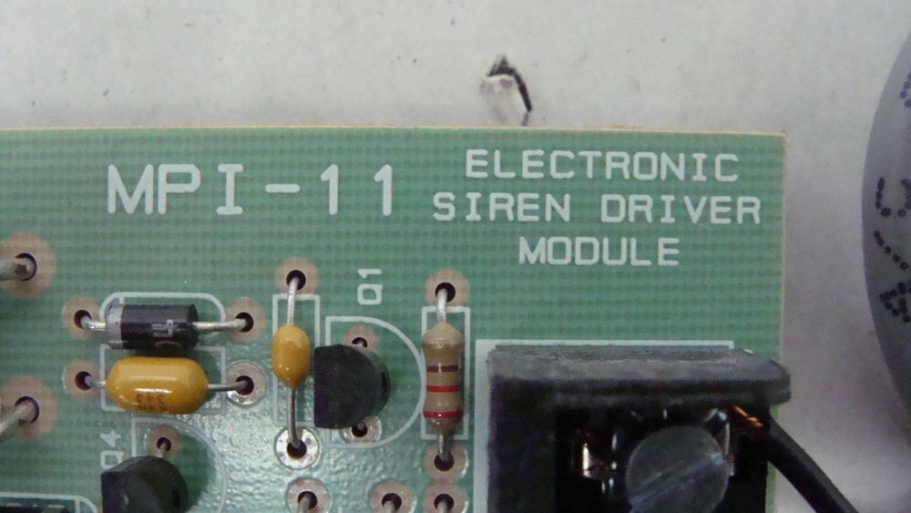 MOOSE MPI-11 compact, high-powered electronic siren driver module