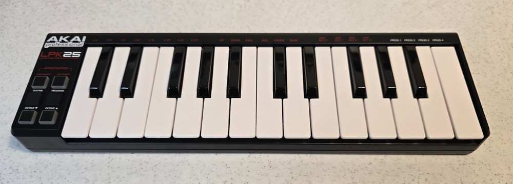Akai Professional LPK25 25-Key USB-MIDI Controller Keyboard